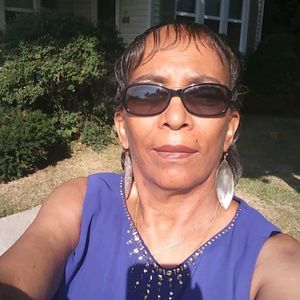 Meet your Posher, Sandra